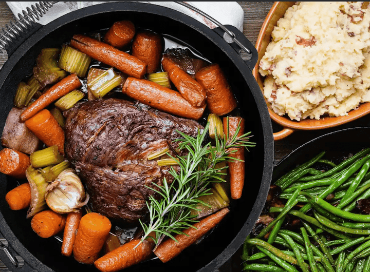 "Zartes Rindersteak mit buntem Gemüse aus dem Gusseisentopf – Einfach unwiderstehlich!" - Gusskönig